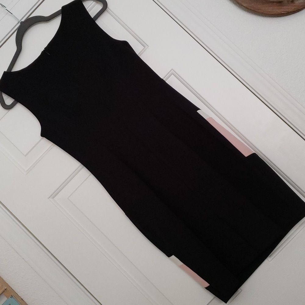 CB Dress - Picture 2 of 8